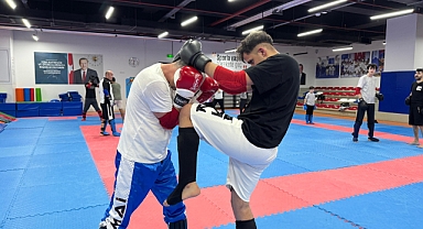 Neslişah Sultan Spor Merkezi'nde Muay Thai Antrenmanları