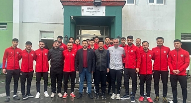 Selçuk Azeri, Kars’taki Amatör Kulüplerle ileriye dönük çözüm yollarını konuştu