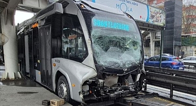 Son Dakika Metrobüs kazası: 10 yaralı