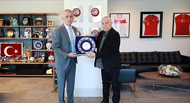 1. Lig Kulüpler Birliği Başkanı Sarıalioğlu'ndan Başkan Hacıosmanoğlu'na Ziyaret