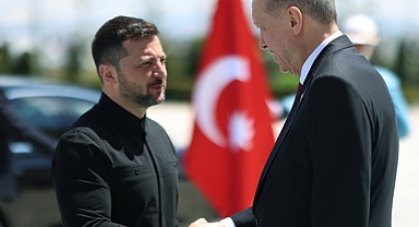 Cumhurbaşkanı Erdoğan, Ukrayna Devlet Başkanı Zelenskiy ile görüştü