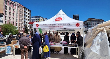 Filistin Gazze Yararına Hayır Çarşısı Kuruldu