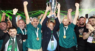 Trendyol Süper Lig'e Yükselen Kocaelispor, Kupasını Aldı