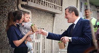 Zeytinburnu’nda Fesleğen Mevsimi Başladı