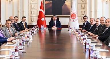Adalet Bakanı, Hakimler ve Savcılar Kurulu (HSK) üyeleriyle bir araya geldi.