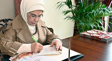 Emine Erdoğan, Türk Kızılay'a kurban bağışında bulundu