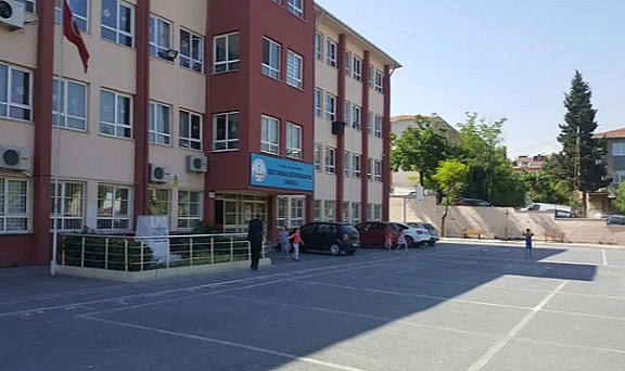 Küçükçekmece'de Kep ve Cüppe Tepkisi: