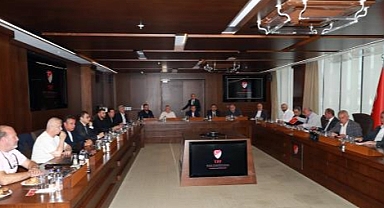 TFF Başkanı Hacıosmanoğlu, TFF 2. Lig Kulüp Başkanları ile Bir Araya Geldi