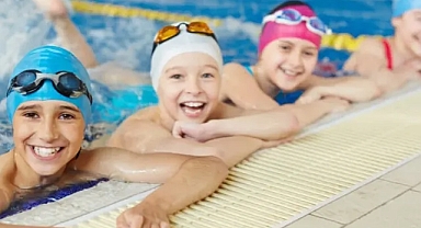 Yüzme 10,11 ve 12 Yas uluslar arası gelişim müsabakaları başlıyor