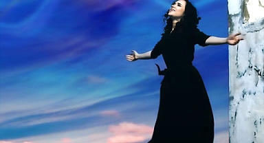 Anastasiya Düz’den Kültürlerarası Bir Müzikal Yolculuk