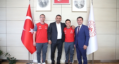 Cimnastikte Zaferin Ardından Bakanlığa Ziyaret