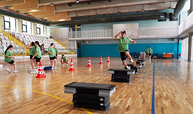 Küçükçekmece Belediyesi’nden Gençlere Sporla Açılan Başarı Kapısı