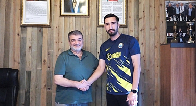 Küçükçekmece Sinopspor, Burak Güler ile Yeniden Anlaştı