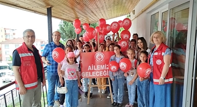 Öğrencilerden Sosyal Hizmet Merkezlerine ziyaret