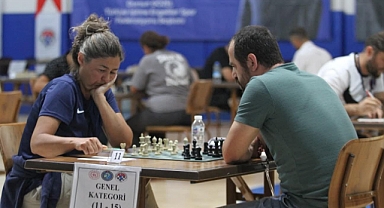 Türkiye İşitme Engelliler Satranç Şampiyonası Sivas’ta Başladı