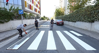 Küçükçekmece’de Okul Yolları Sevgiyle Onarılıyor