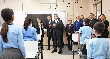 Bakan Yusuf Tekin Azerbaycan’da Okul Ziyaretlerinde Bulundu