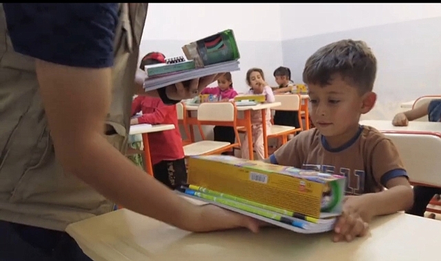 İHH’dan Eğitime Destek: “Bir Kırtasiye Bin Mutluluk” Projesi Devam Ediyor
