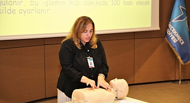 Küçükçekmece Belediyesi’nden Hayat Kurtaran Eğitim: Personel İlk Yardım Becerileriyle Donatıldı