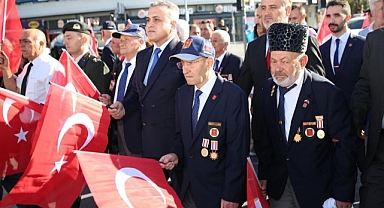 Küçükçekmece’de Gazilere Vefa: 19 Eylül Gaziler Günü Törenle Kutlandı