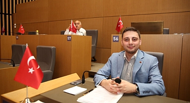 Kurumuş Otlar Yangına Sebep Oldu: Develioğlu'ndan Belediye'ye Acil Çağrı