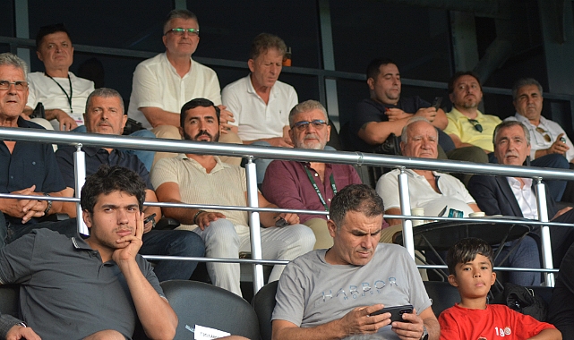 Mahmut Özyılmaz'dan Küçükçekmece Sinop Spor A.Ş.'ye Anlamlı Destek