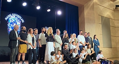 Sahne Işıkları Bu Kez Özel Çocuklar İçin Yandı