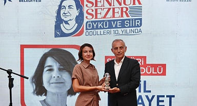 Sennur Sezer’in İzinde: Öykü ve Şiir Ödülleri Küçükçekmece’de Sahiplerini Buldu