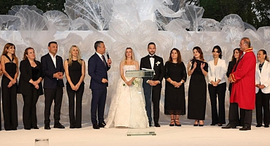 Siyaset Dünyasında Mutlu Bir Gün: Zeybek ve Armağan Aileleri Bir Araya Geldi