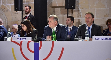 Bakan Osman Aşkın Bak, Avrupa Gençlik Konferansı’nda Türkiye’nin Vizyonunu Paylaştı