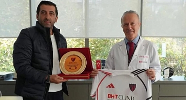 BHT CLINIC, Küçükçekmece İdman Yurdu Kadın Futbol Takımı’nın Yeni Sezon Forma Sponsoru Oldu