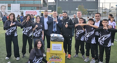 Esenyurt Belediyesi’nden Amatör Spor Kulüplerine Destek: Malzeme Dağıtım Töreni Gerçekleştirildi