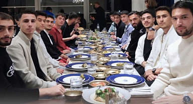 Kritik Maç Öncesi Başkan Orhan'dan Moral Desteği