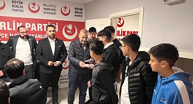 Küçükçekmece Alperen Ocakları’ndan Anlamlı Yarışma: Alperenler Kimdir?” Sorusu Gençlerle Buluştu