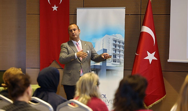 Küçükçekmece Belediyesi’nden Meme Kanseri Farkındalık Semineri