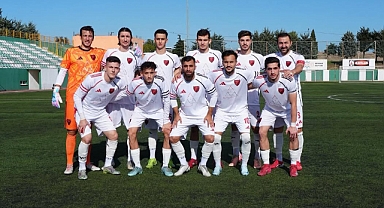 Küçükçekmece İdman yurdu spor liderin ensesinde