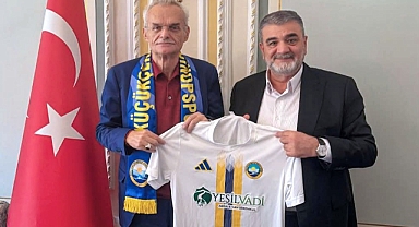 TFF 3. Lig Kulüplerinden Anlamlı Ziyaret: Rafet Orhan ve Yönetimi, Vali Vahdettin Özcan ile Bir Araya Geldi