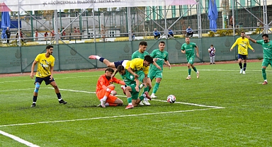 3'te 3! Küçükçekmece Sinopspor Zirveye Yürüyor