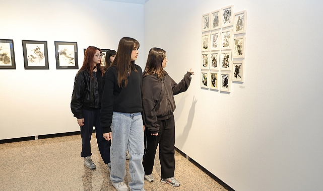 79 Eser, Tek Bir Yolculuk: Varlığın Arayüzü” 