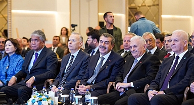 Bakan Tekin’den Türk Akademisi’nin 15. Yıl Dönümünde Birlik ve Eğitim Vurgusu