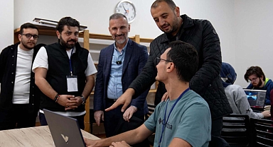 Esenler’de Gençler Filistin İçin Kodladı