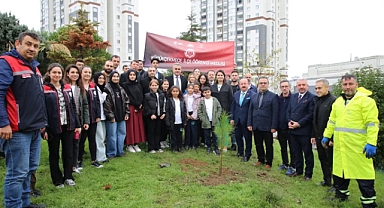 Küçükçekmece Dernekler Federasyonu (KÜDEF) Başkanı Atay 25 Ekim'de Tarih Yazdı,11 Kasım'da Toprağa Umut Ekti: