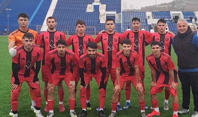 Küçükçekmece İ.Y U19 Takımı: Namağlup Liderlik