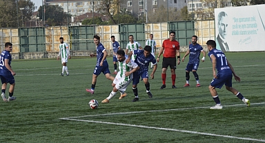 Küçükçekmece Spor Evinde Yıkıldı