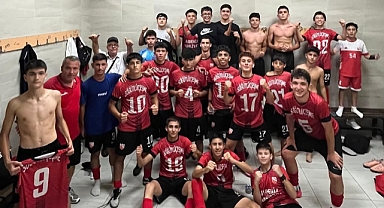 Söğütlüçeşme Spor U-16’da Fırtına Gibi: 5-0’lık Galibiyetle Zirvede Yalnız!