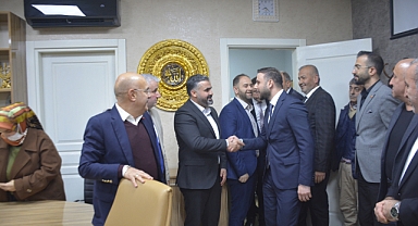 AK Parti Küçükçekmece’de Devir Teslim Töreni: Görev Emin Kaan Kaya’ya Emanet