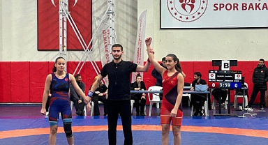 Bakırköy Belediyesi Spor Kulübü Kadın Güreş Takımı İstanbul Şampiyonası’nda 3 Madalya Kazandı