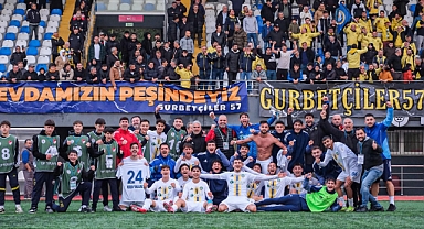 Gelecek Sahada: 2006–2008 Nesli Parlıyor