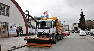 Küçükçekmece Belediyesi,1030 Personel ve 223 Araçla Kar Mesaisi 