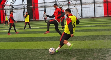 Küçükçekmece’de Derbi Heyecanı: İdmanyurdu Hazırlıklarını Sürdürüyor